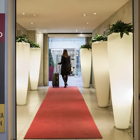 Adagio Opéra Aparthotel 4*
