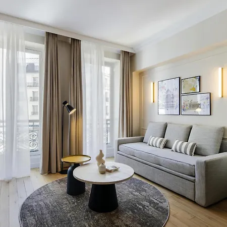 Aparthotel Adagio Opéra Parigi