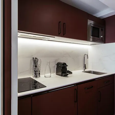 Adagio Opéra 4*